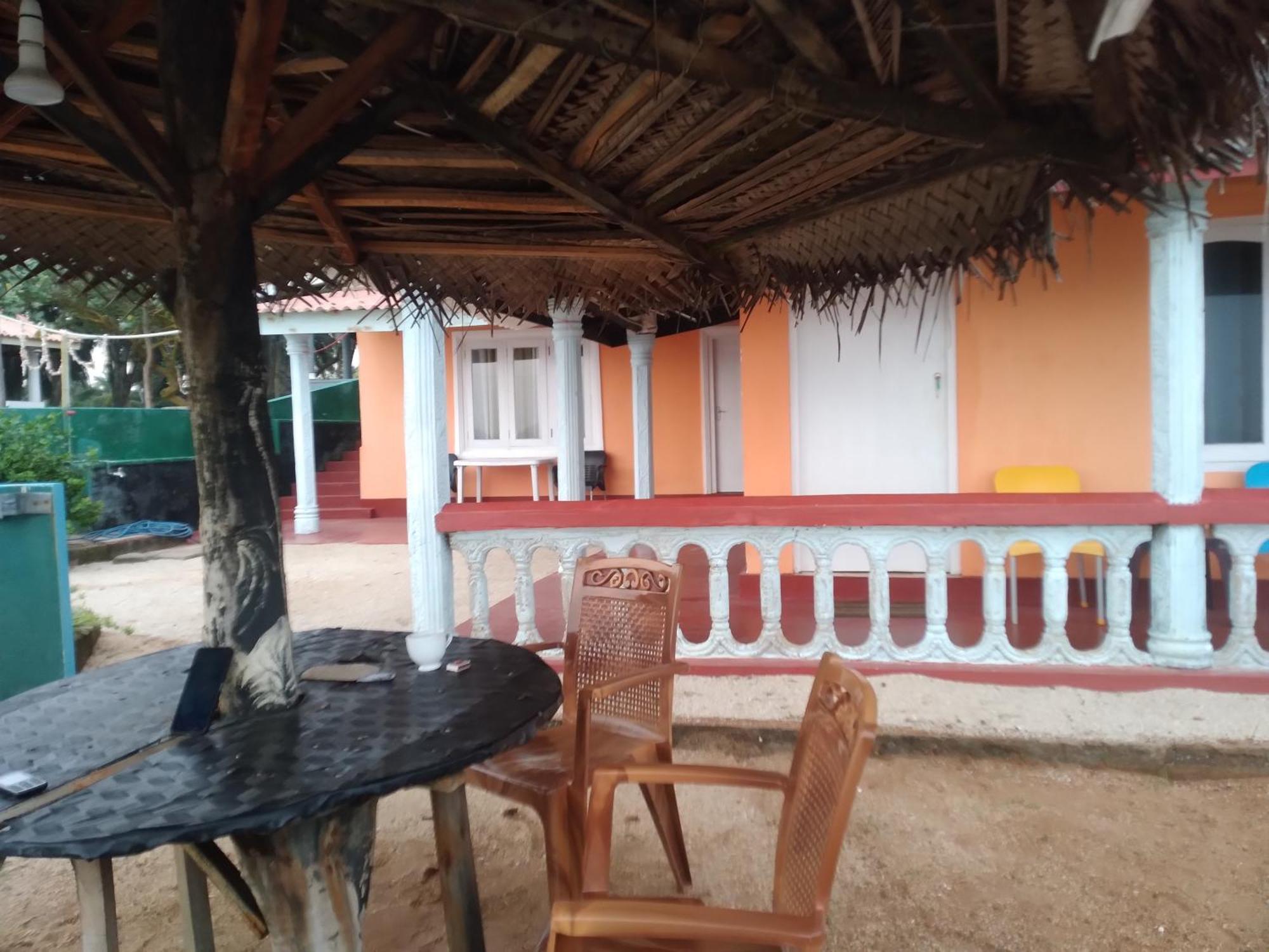 Happy Beach Safari Retreat Hambantota Buitenkant foto